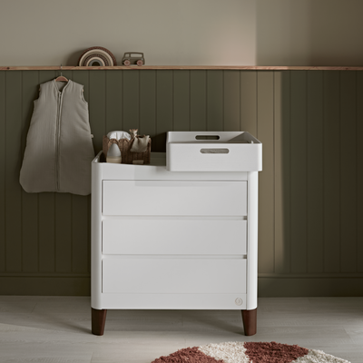 Outlet | Hera Changing Station