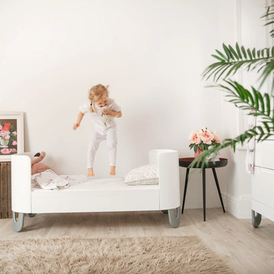 Outlet | Serena Cot Bed + Bedside Crib