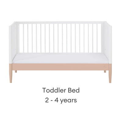 Gaia Baby EOS umwandelbares Kinderbett, umgebaut in ein Kleinkinderbett für Kinder im Alter von 2–4 Jahren.