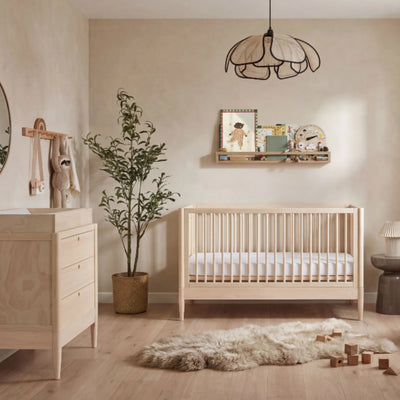 Gaia Baby EOS wandelbares Kinderbett und Kinderzimmer-Kommode aus Naturholz im Stil eines modernen Babyzimmers