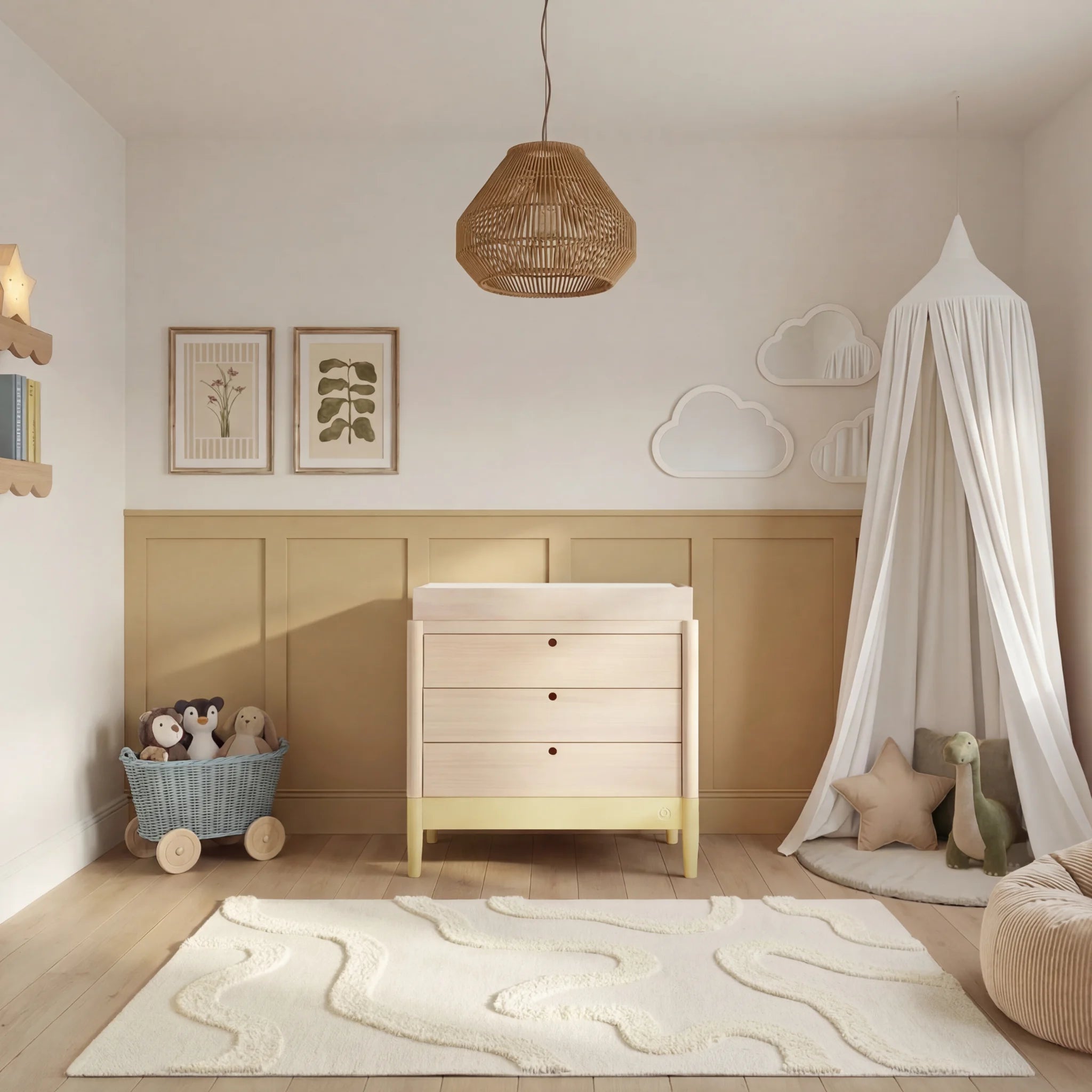 Gaia Baby EOS Kinderzimmerkommode mit Wickelauflage aus Naturholz und Primelgelb im Kinderzimmer